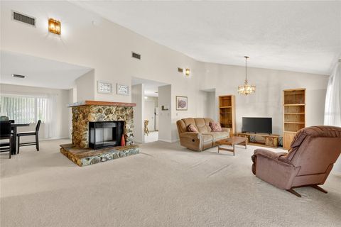 Tiny photo for 3001 Stratford Lane, Mount Dora, FL 32757 (MLS # G5112775)