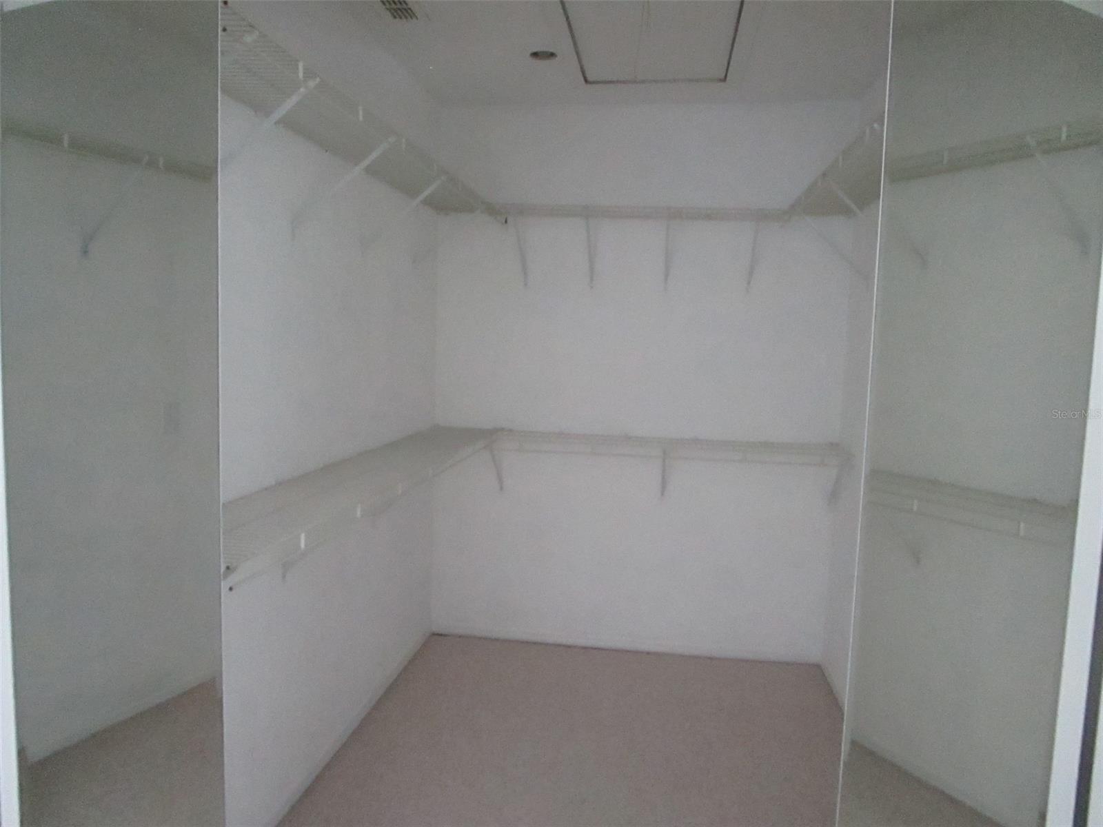 Harbor Oaks Unit 02 - Residential Lease