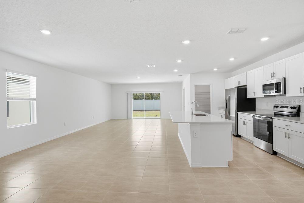 13520 TROPICAL BREEZE WAY