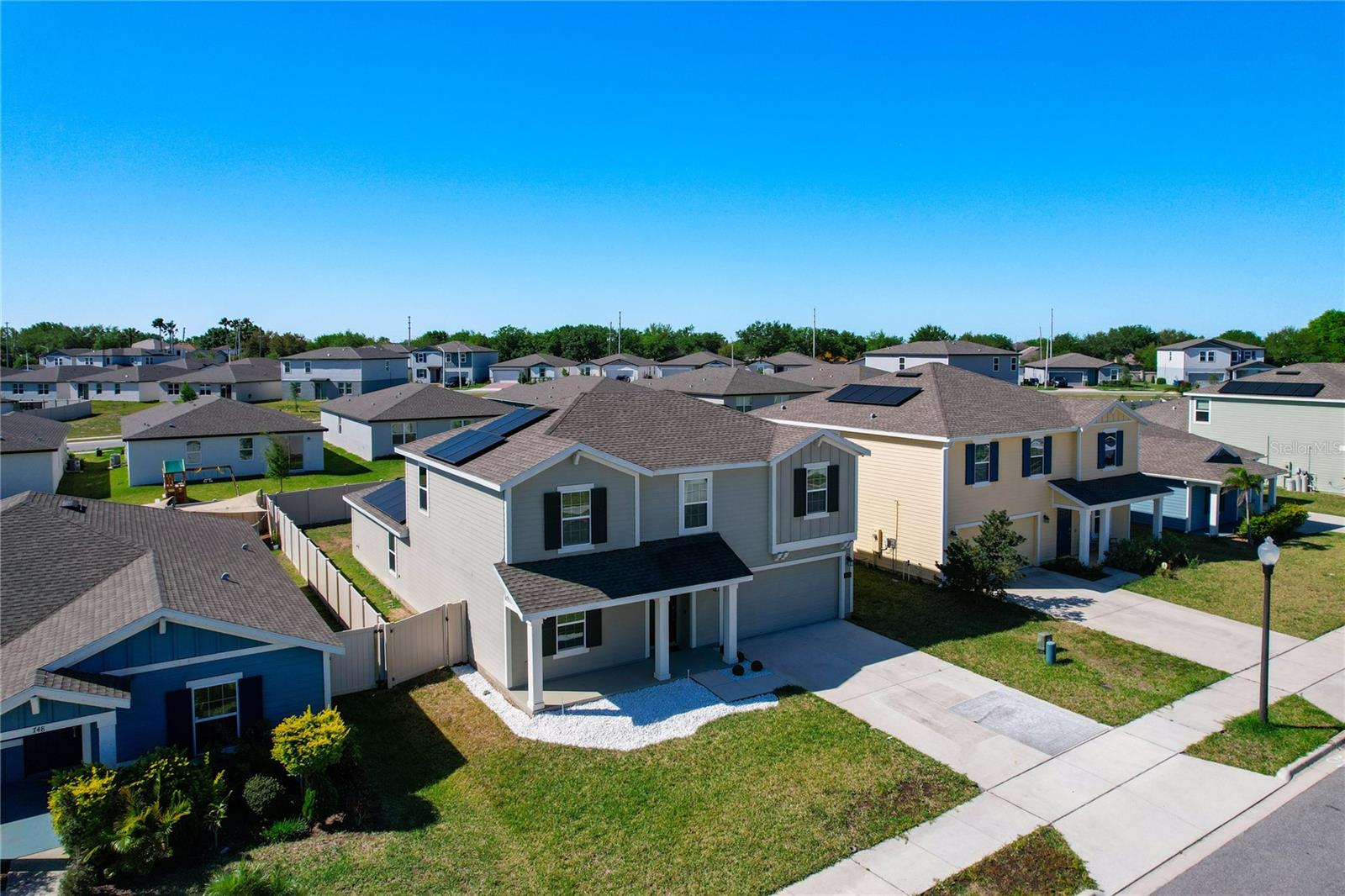 744 SIMONE CT