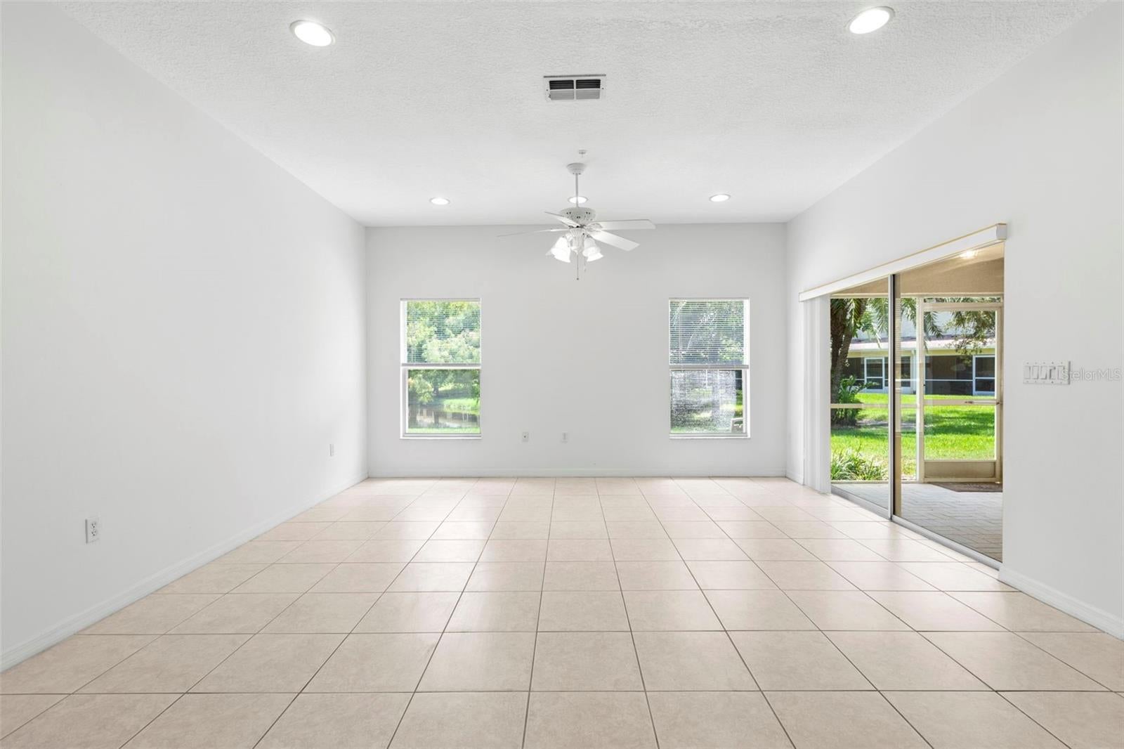 11117 KAPOK GRAND CIRCLE