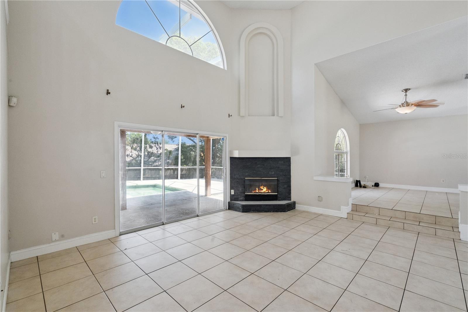 PEMBROOKE - Residential