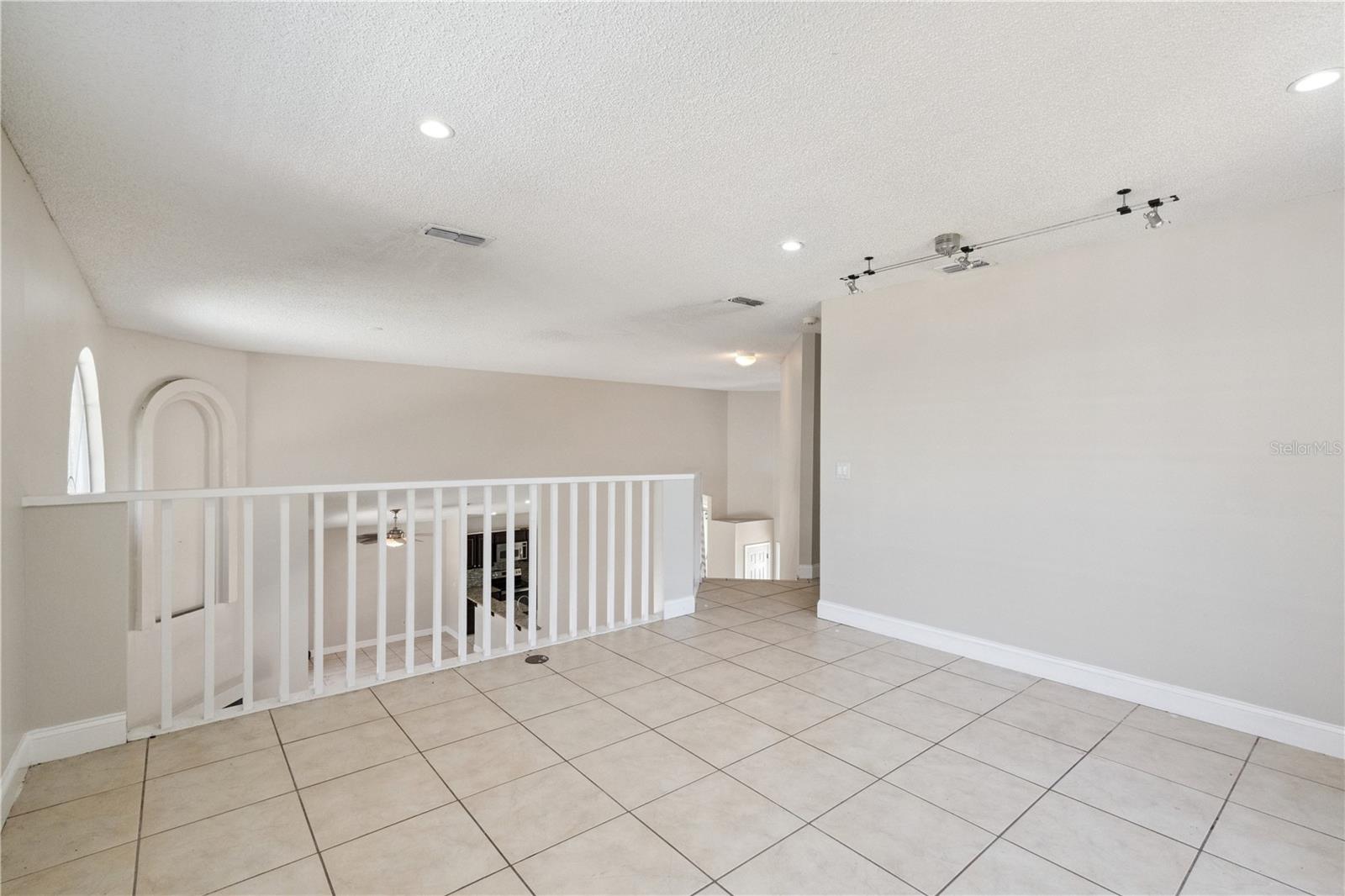 PEMBROOKE - Residential