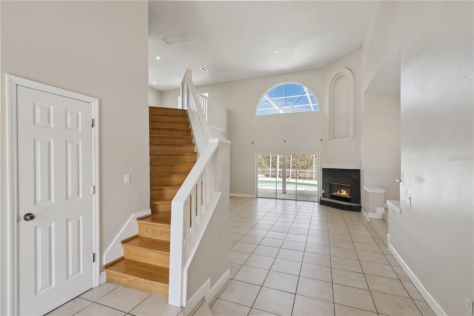 PEMBROOKE - Residential