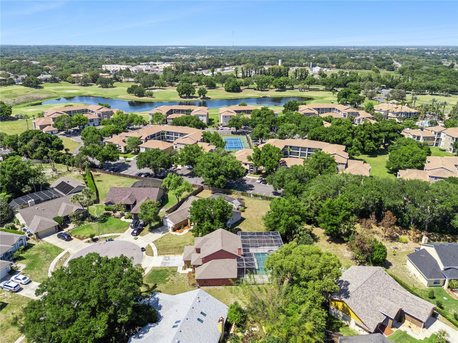 PEMBROOKE - Residential