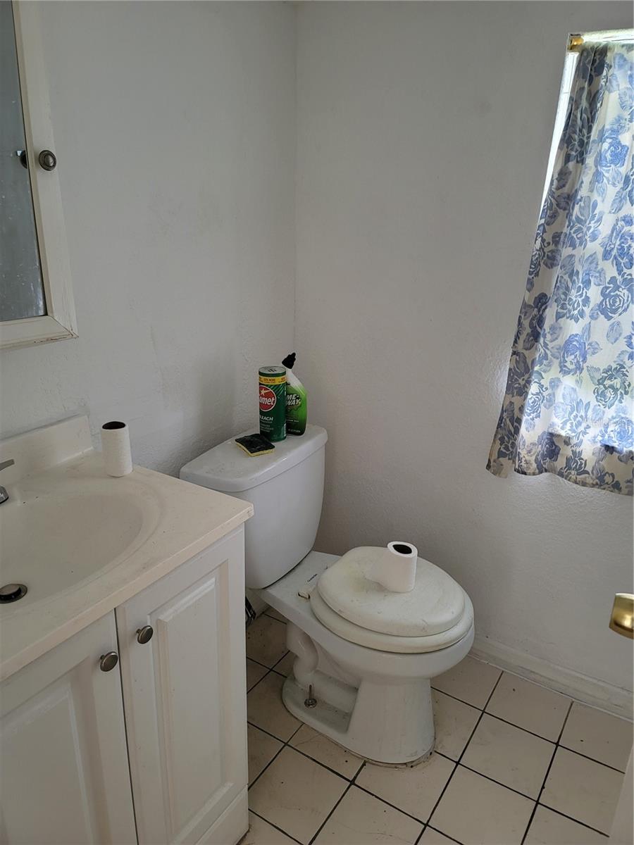 Photo 10 of 13 of 1519 ILLINOIS AVENUE house