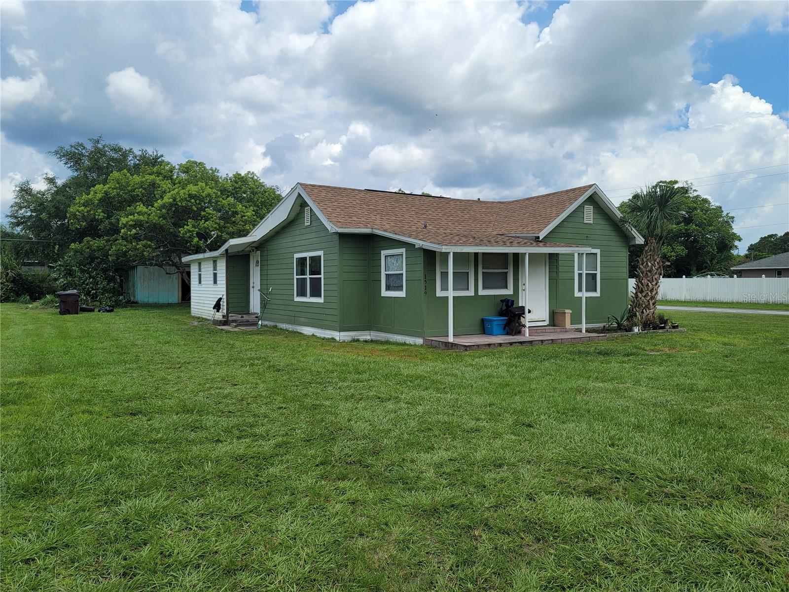 Photo 4 of 13 of 1519 ILLINOIS AVENUE house