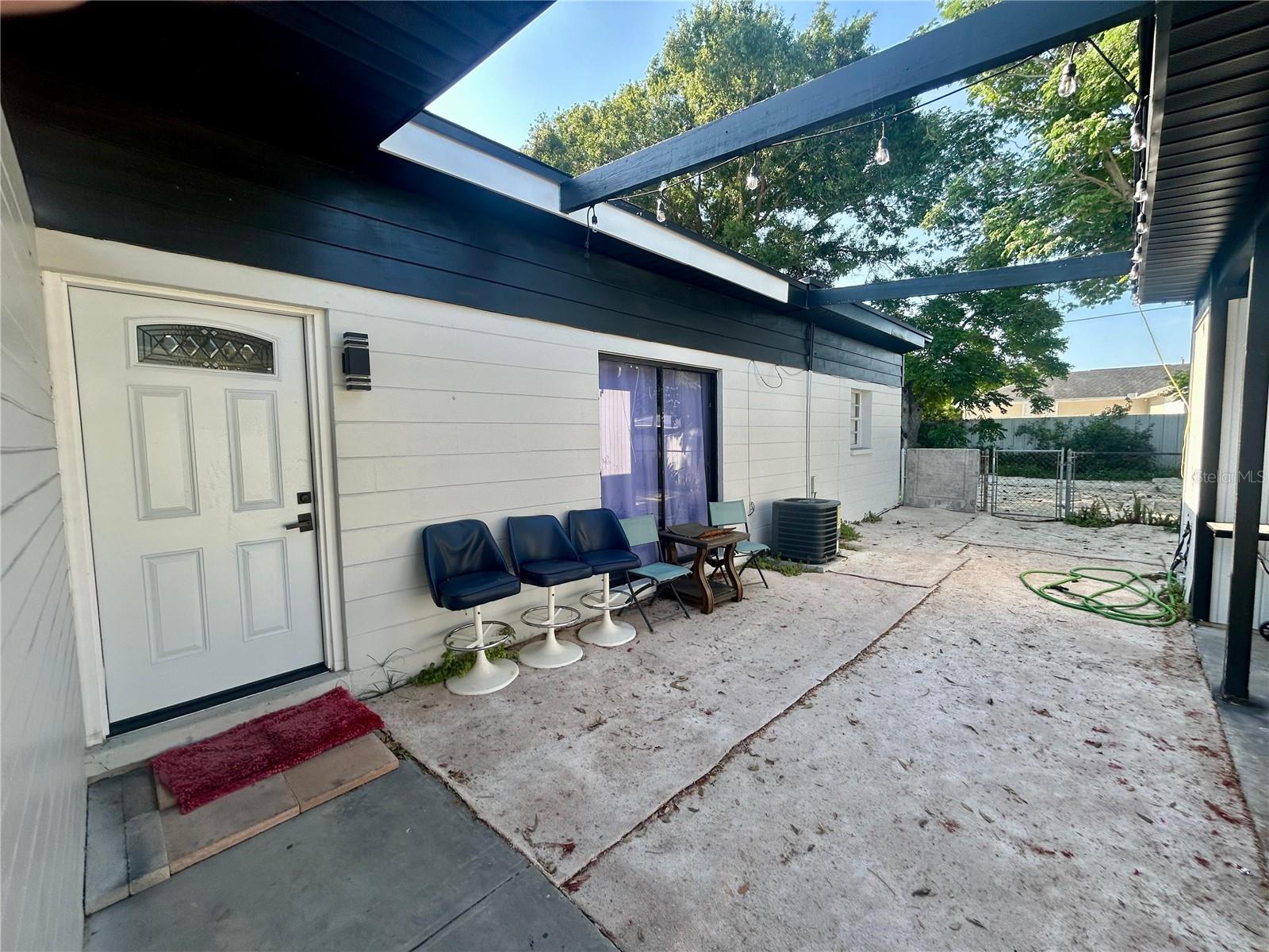 7615 LAVENDER LANE
