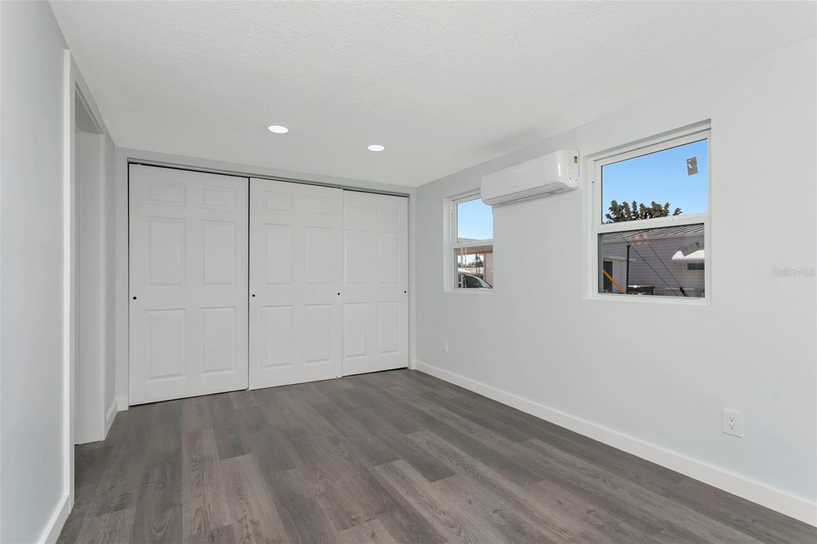 FLORIDANA MOBILE HOMESITE 3 - Residential