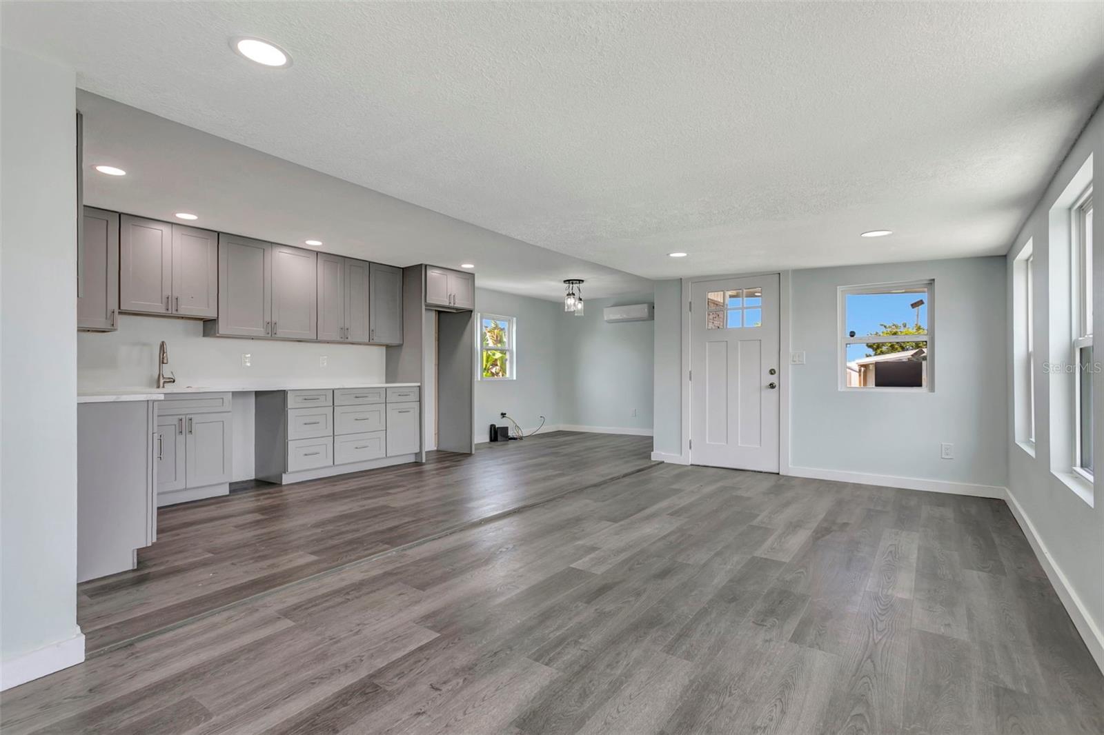 FLORIDANA MOBILE HOMESITE 3 - Residential