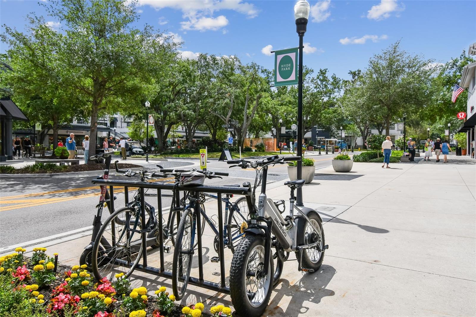 TOWNHOMES OF BELLA ROMA ESTATE - Residential Lease