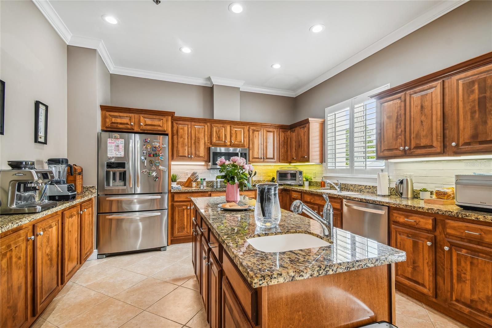 TOWNHOMES OF BELLA ROMA ESTATE - Residential Lease