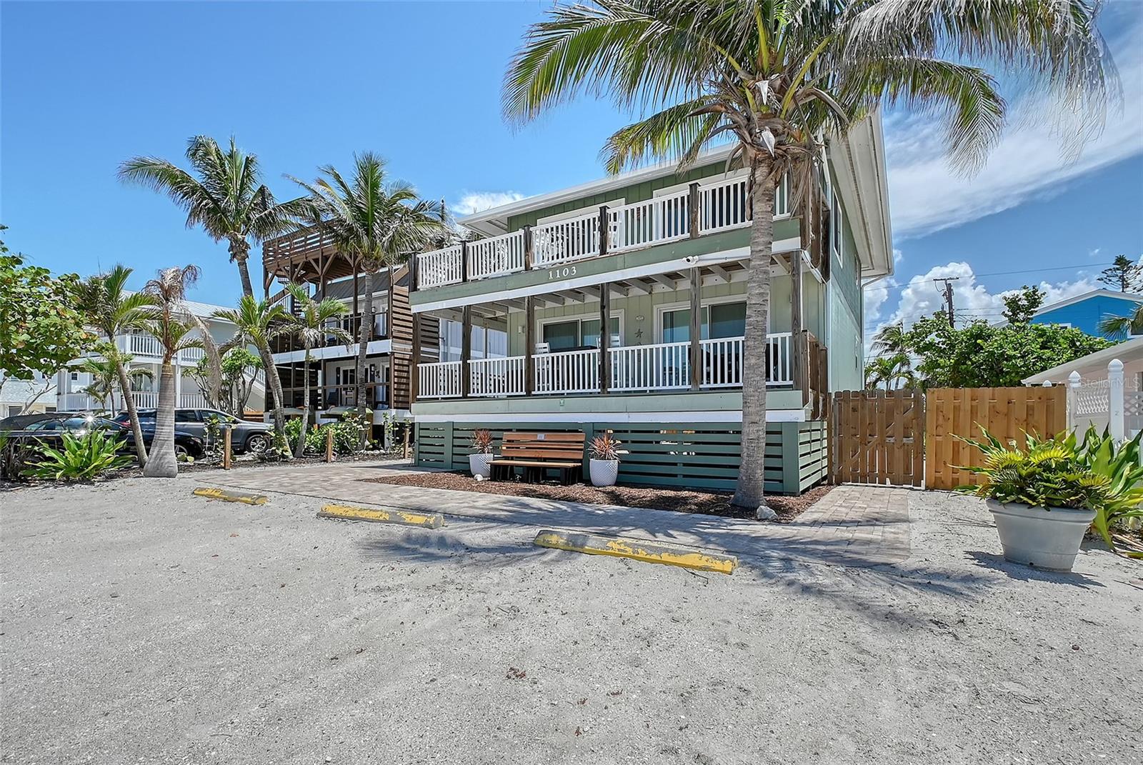 1103 SHORE VIEW DRIVE