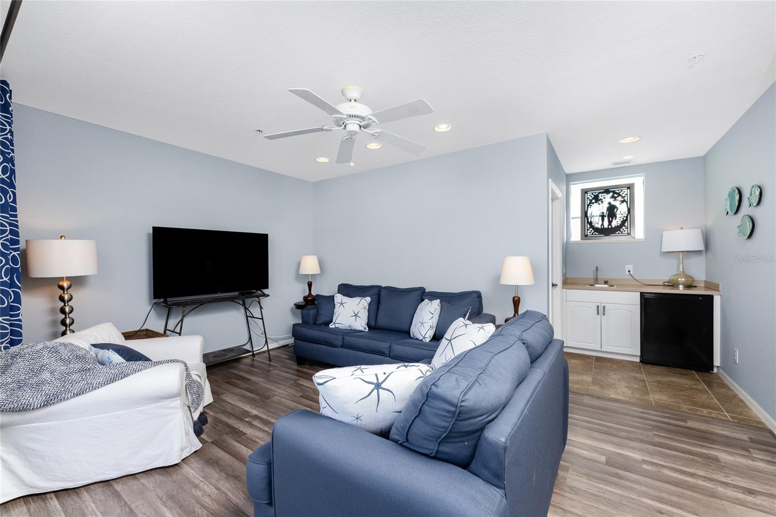 CAPE HAZE MARINA VILLAGE PH - Residential Lease