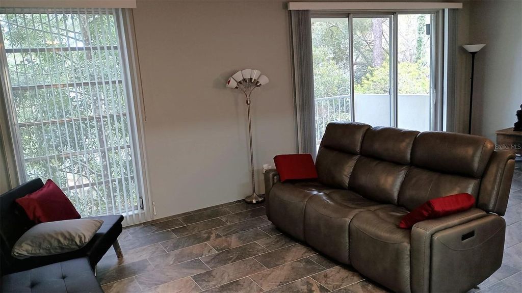 Photo of 1719 NW 23rd Avenue #4A, Gainesville, FL 32605 (MLS # O6381777)