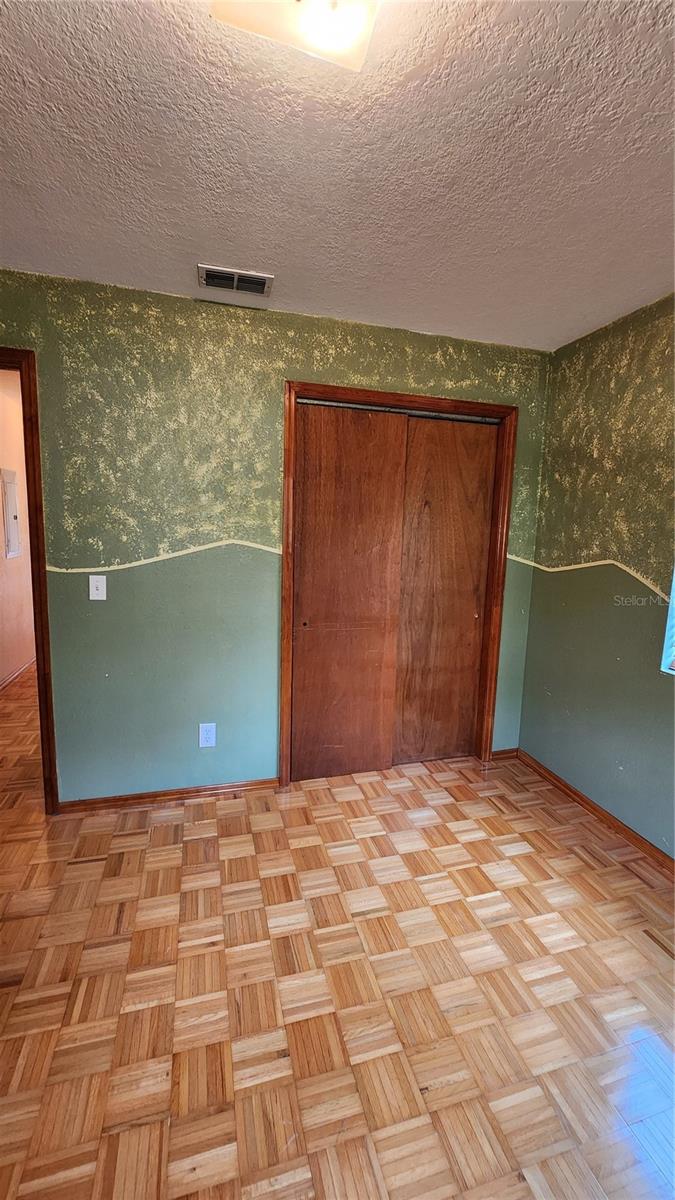 TROP G A - Residential