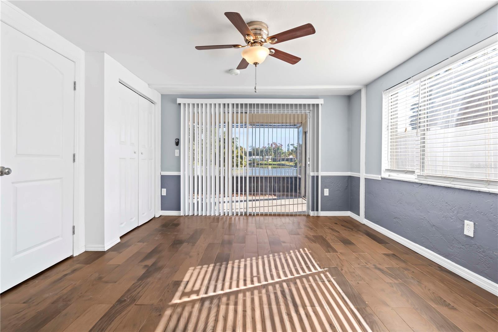 BEACON SQUARE - Residential Lease