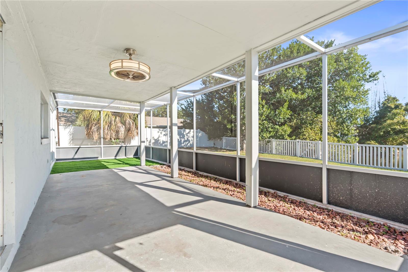 BEACON SQUARE - Residential Lease