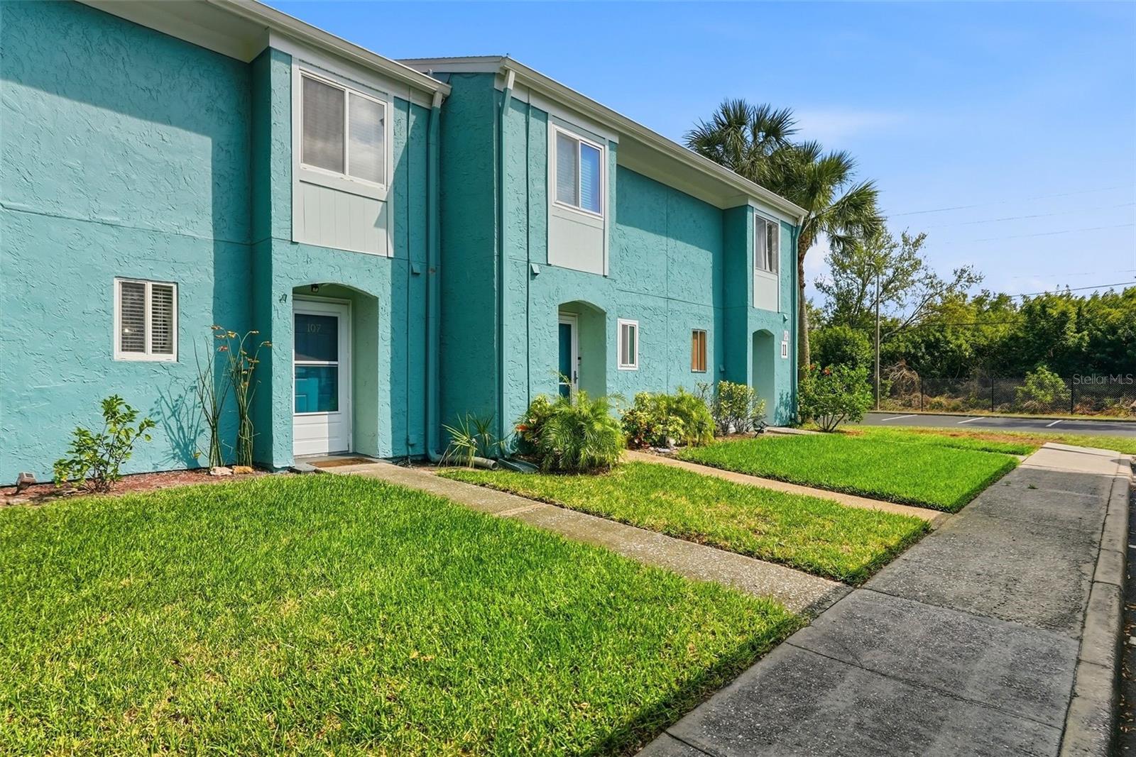 WINDWARD POINTE CONDO - Residential