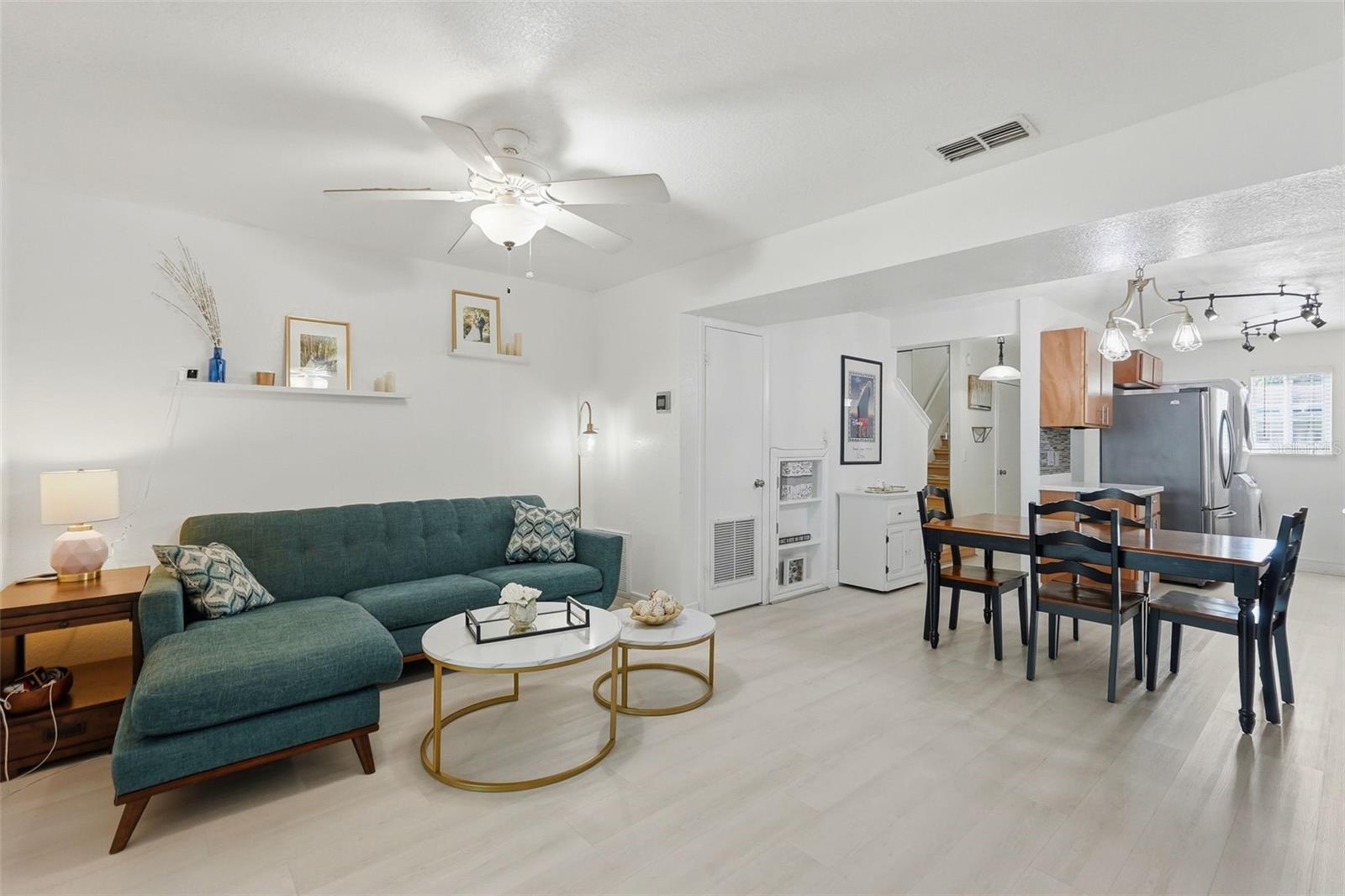 WINDWARD POINTE CONDO - Residential