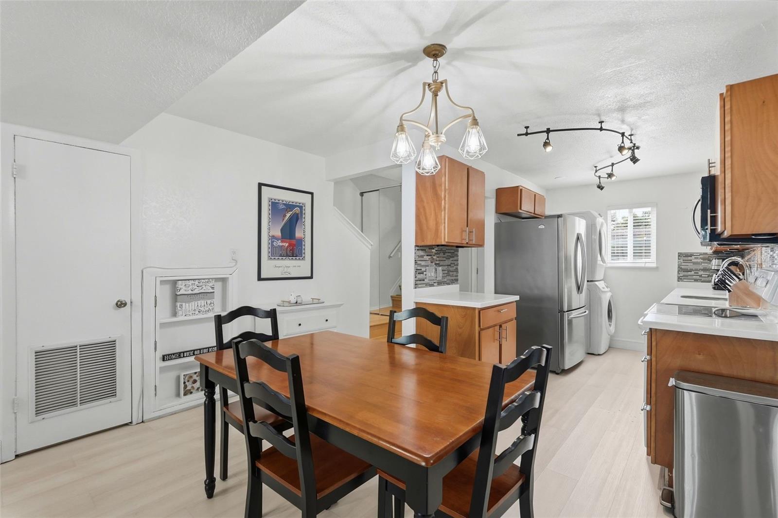 WINDWARD POINTE CONDO - Residential