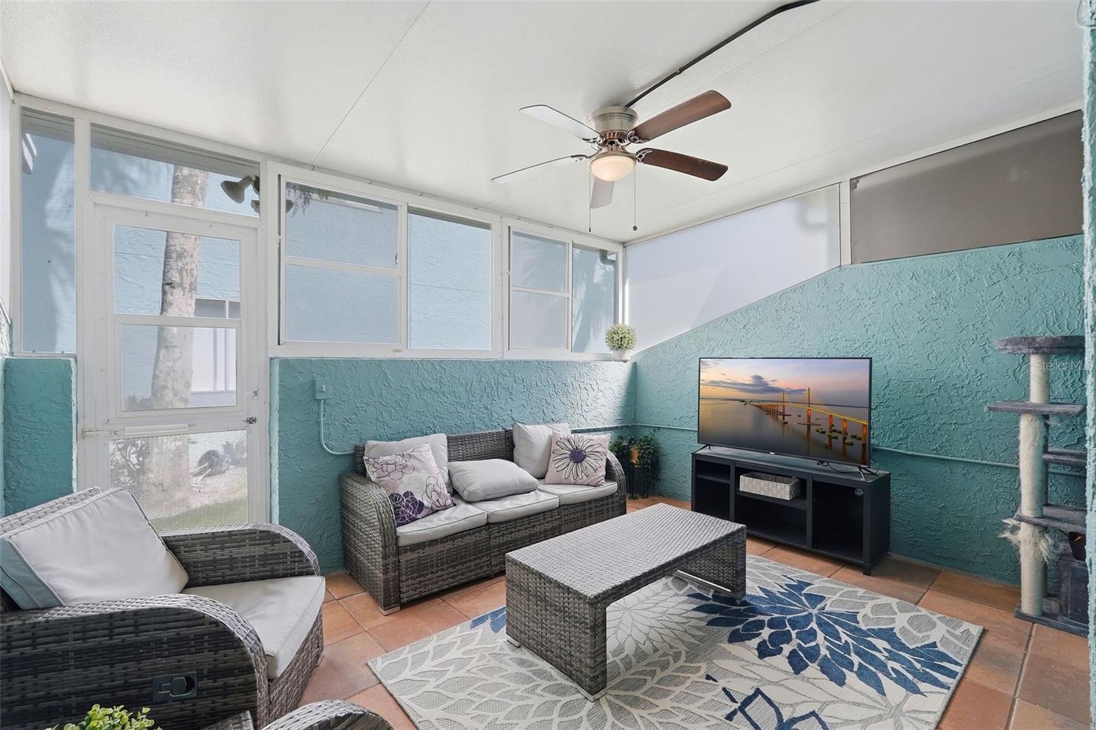 WINDWARD POINTE CONDO - Residential