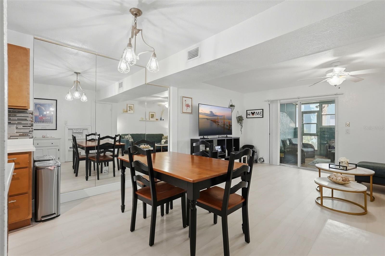 WINDWARD POINTE CONDO - Residential