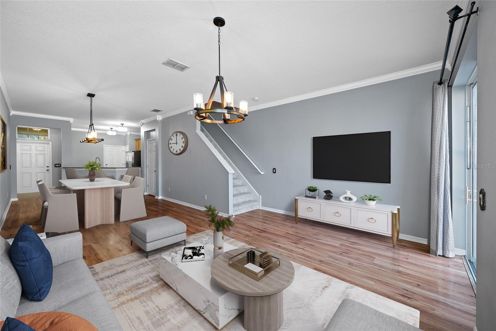 SOUTH HAMPTON - Residential