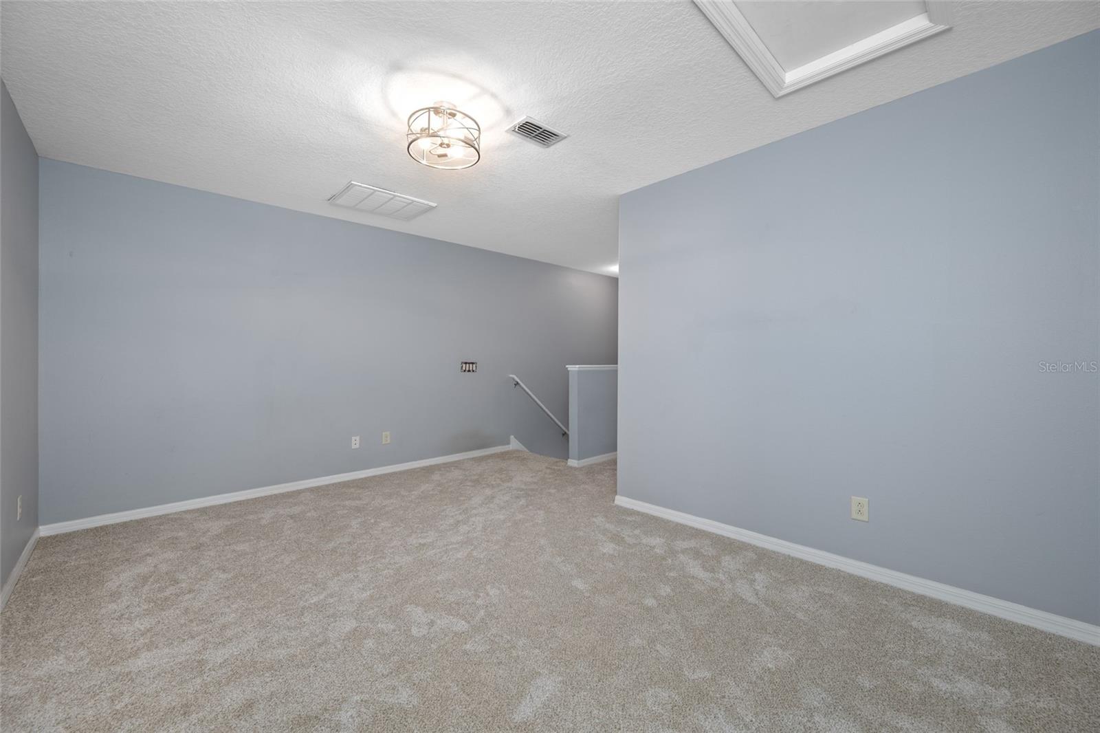 SOUTH HAMPTON - Residential