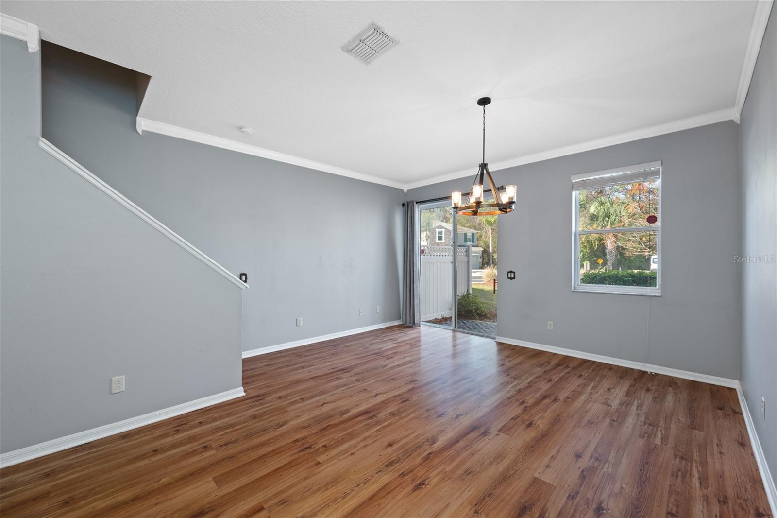 SOUTH HAMPTON - Residential