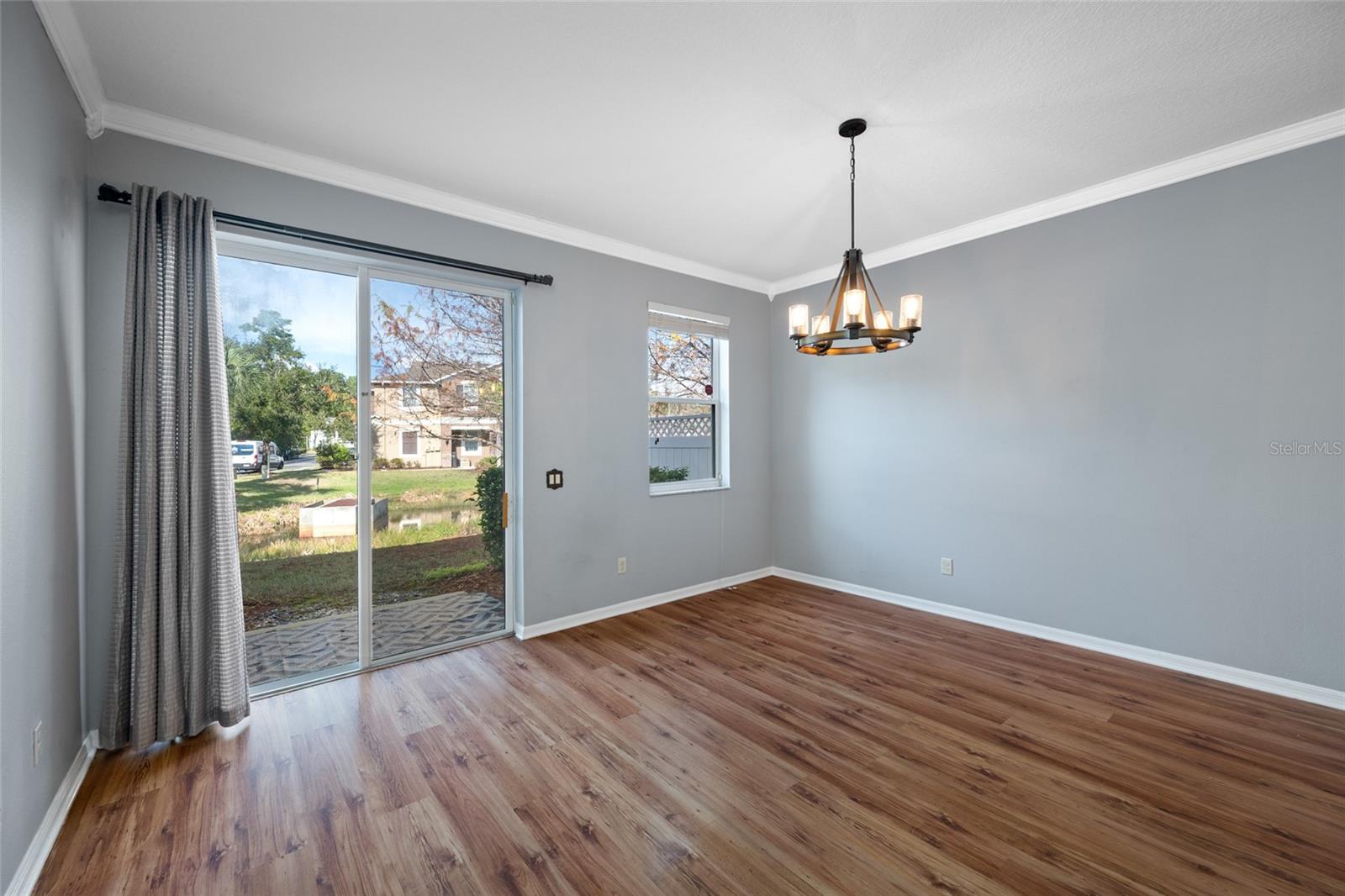 SOUTH HAMPTON - Residential