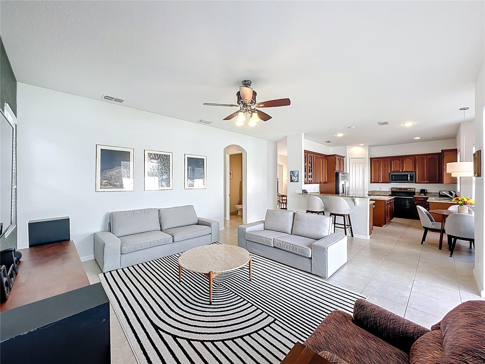 PRESTON SQUARE - Residential