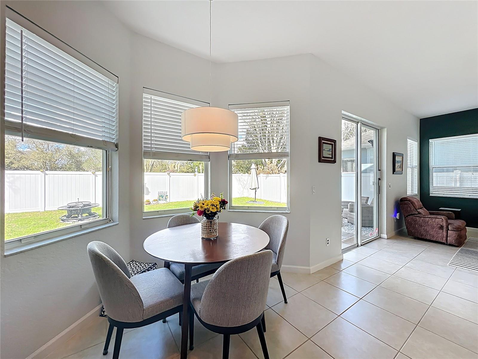 PRESTON SQUARE - Residential