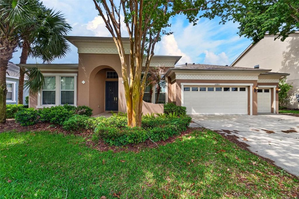 Photo of 15921 Persimmon Grove Drive, Lithia, FL 33547 (MLS # TB8490557)