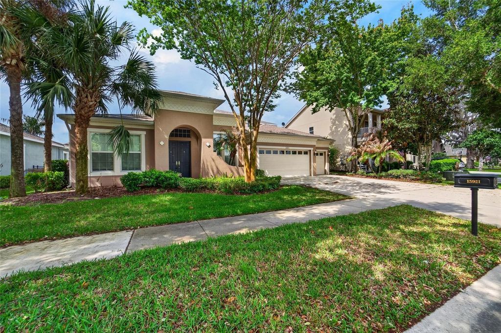 Photo of 15921 Persimmon Grove Drive, Lithia, FL 33547 (MLS # TB8490557)