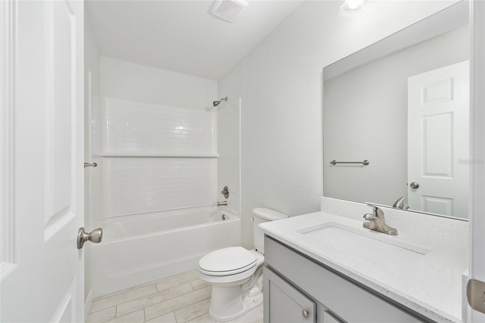 SILVER SPGS SHORES UN 18 - Residential