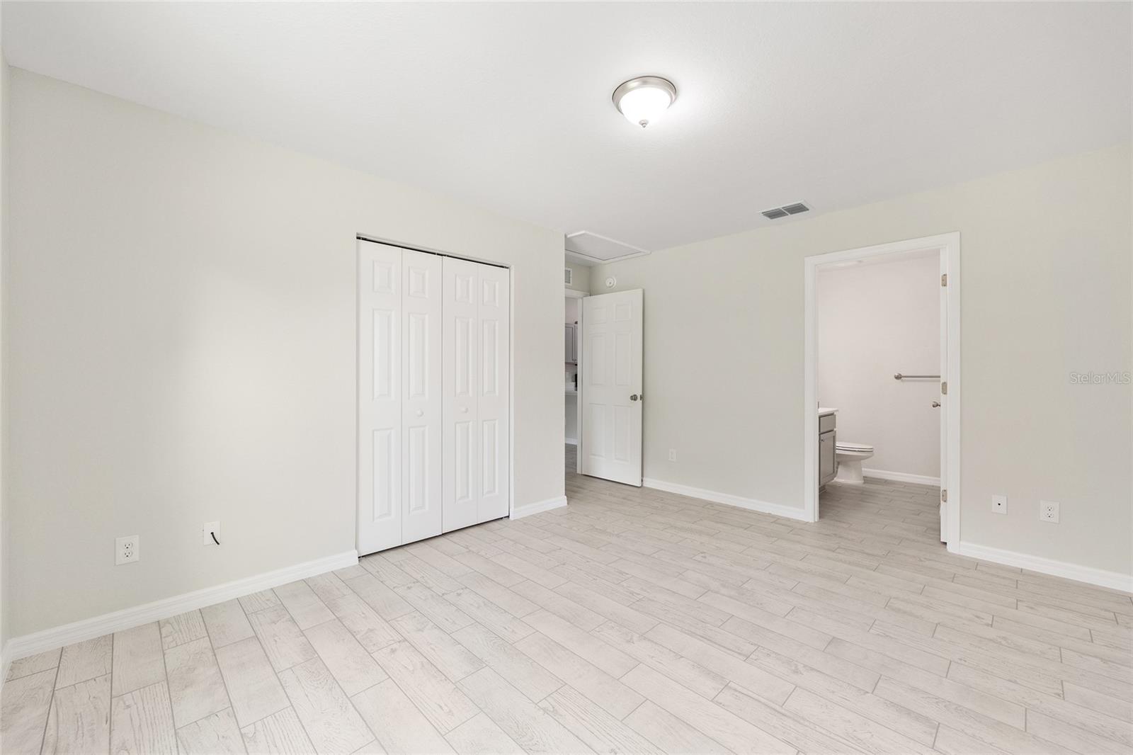 SILVER SPGS SHORES UN 18 - Residential