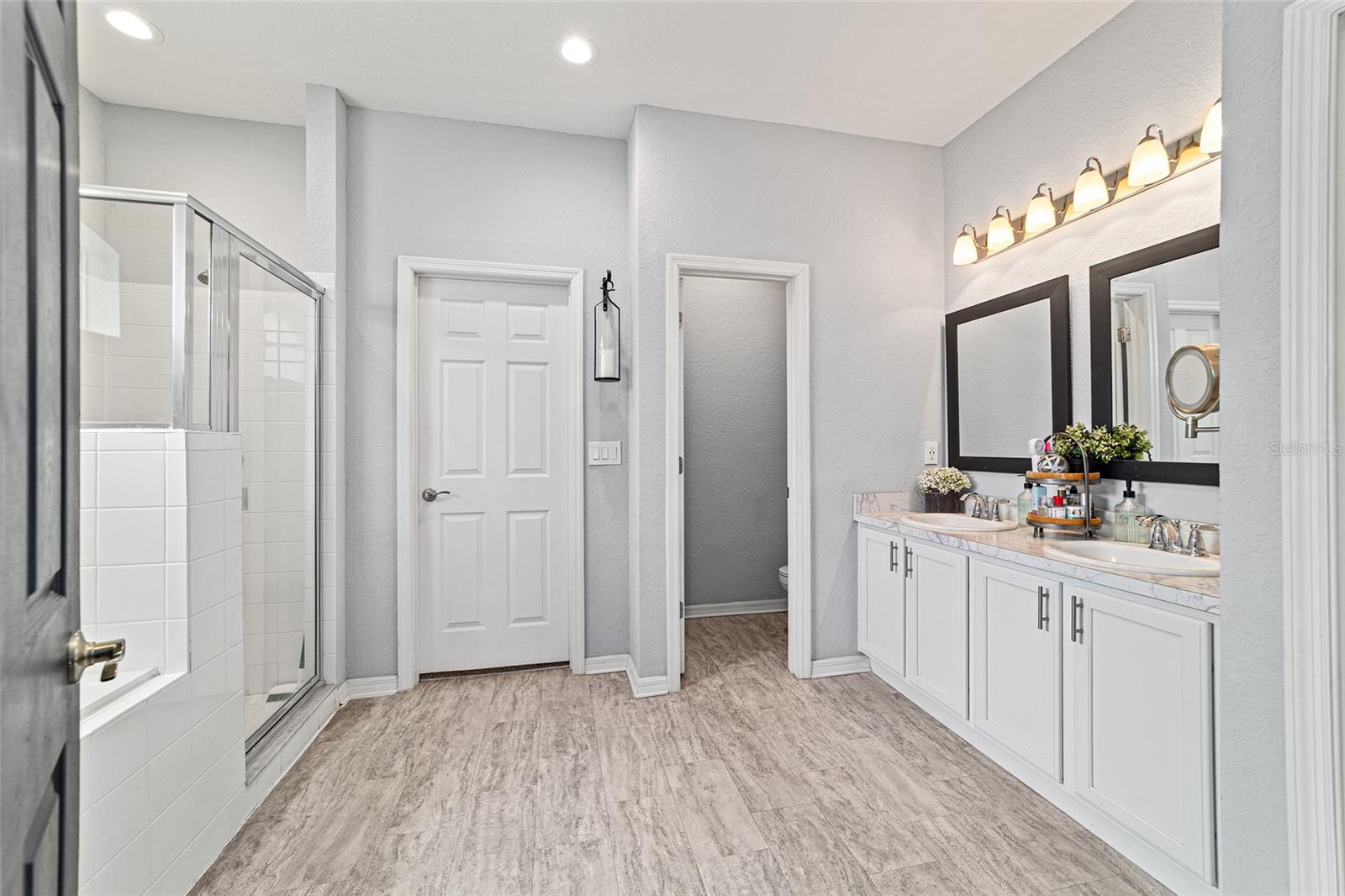 KINGSLAND COUNTRY ESTATES - Residential