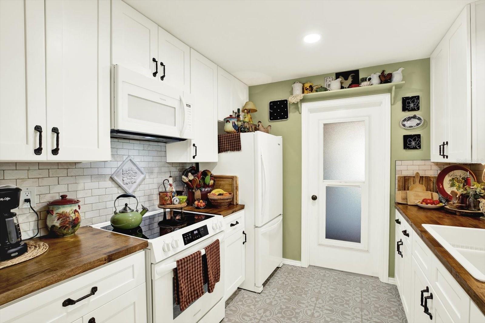 LIDO BEACH 1ST ADD - Residential