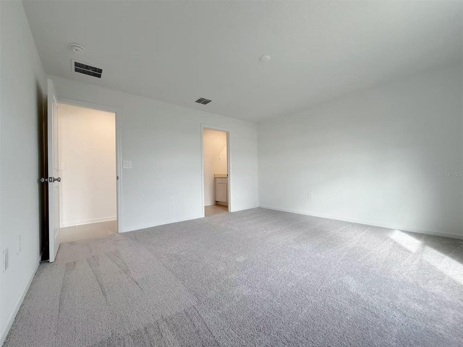 HUNT CLUB/LK WALES PH 1 - Residential Lease