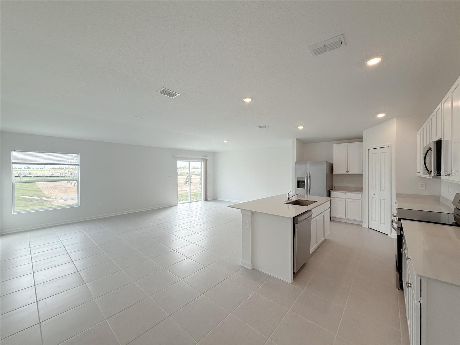 HUNT CLUB/LK WALES PH 1 - Residential Lease