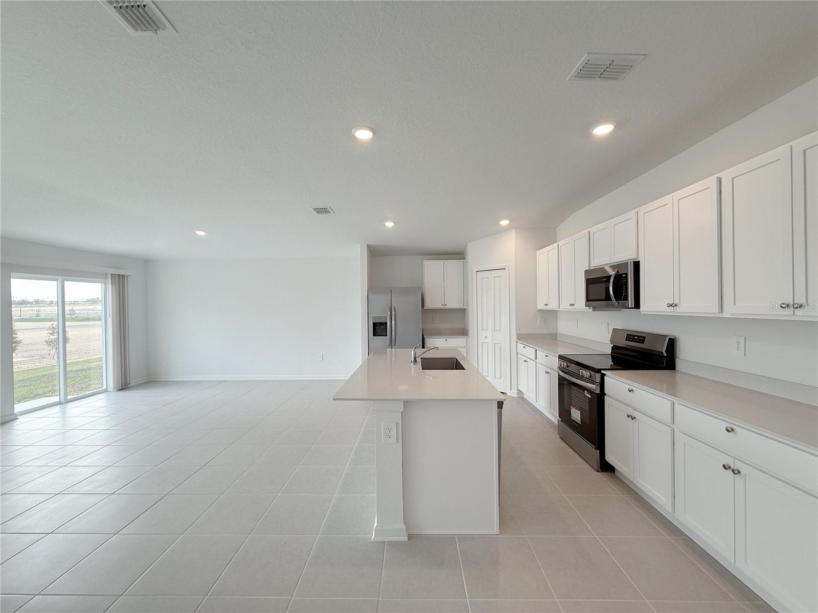 HUNT CLUB/LK WALES PH 1 - Residential Lease