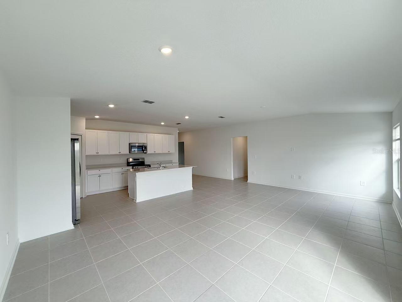 HUNT CLUB/LK WALES PH 1 - Residential Lease