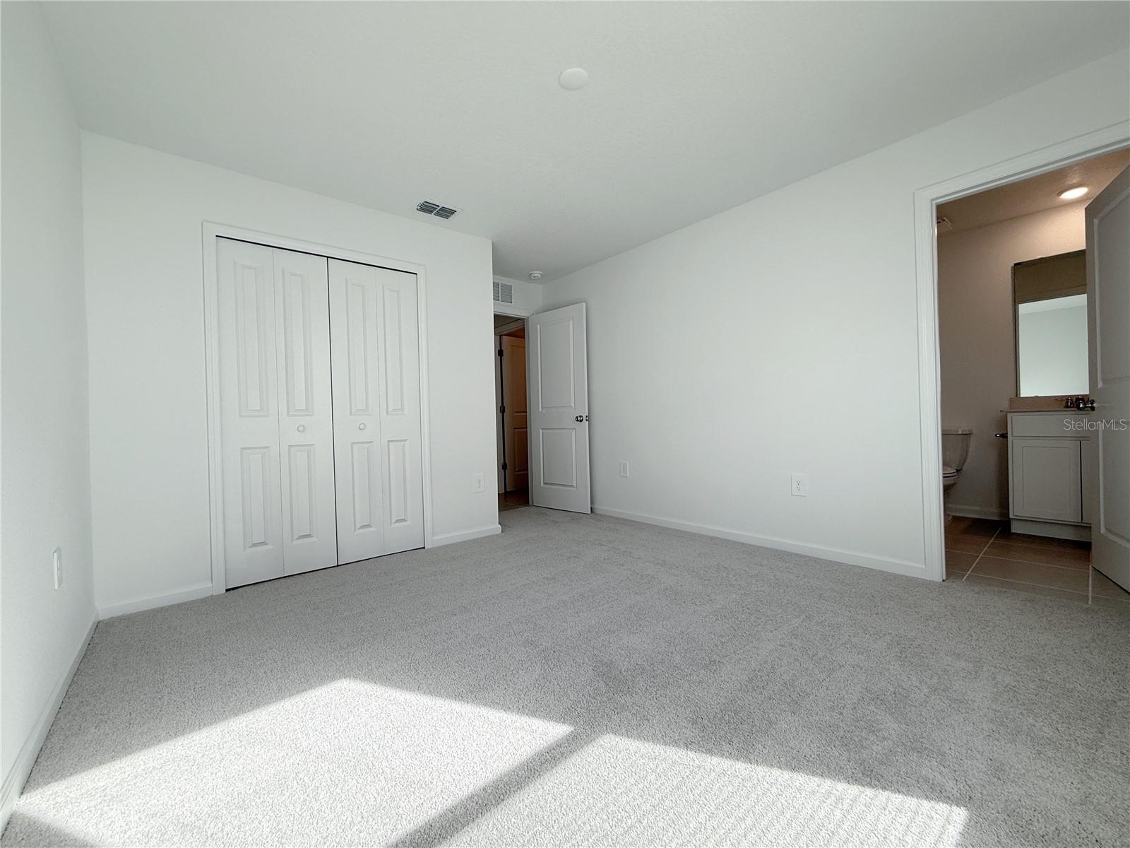 HUNT CLUB/LK WALES PH 1 - Residential Lease