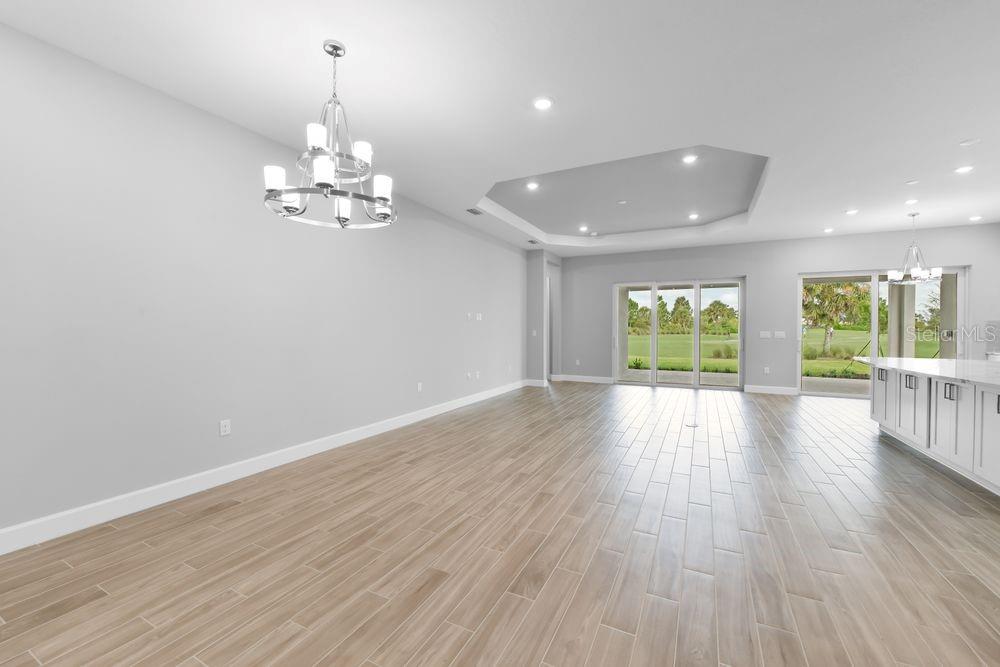 AZARIO ESPLANADE - Residential