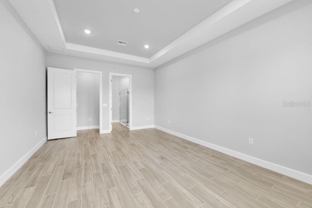 AZARIO ESPLANADE - Residential