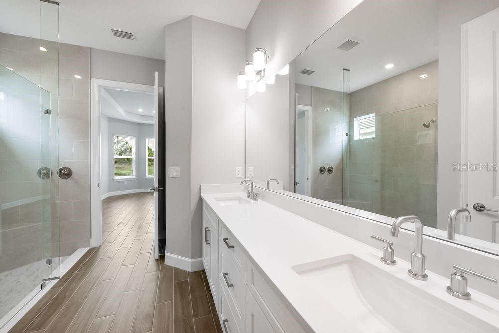 AZARIO ESPLANADE - Residential