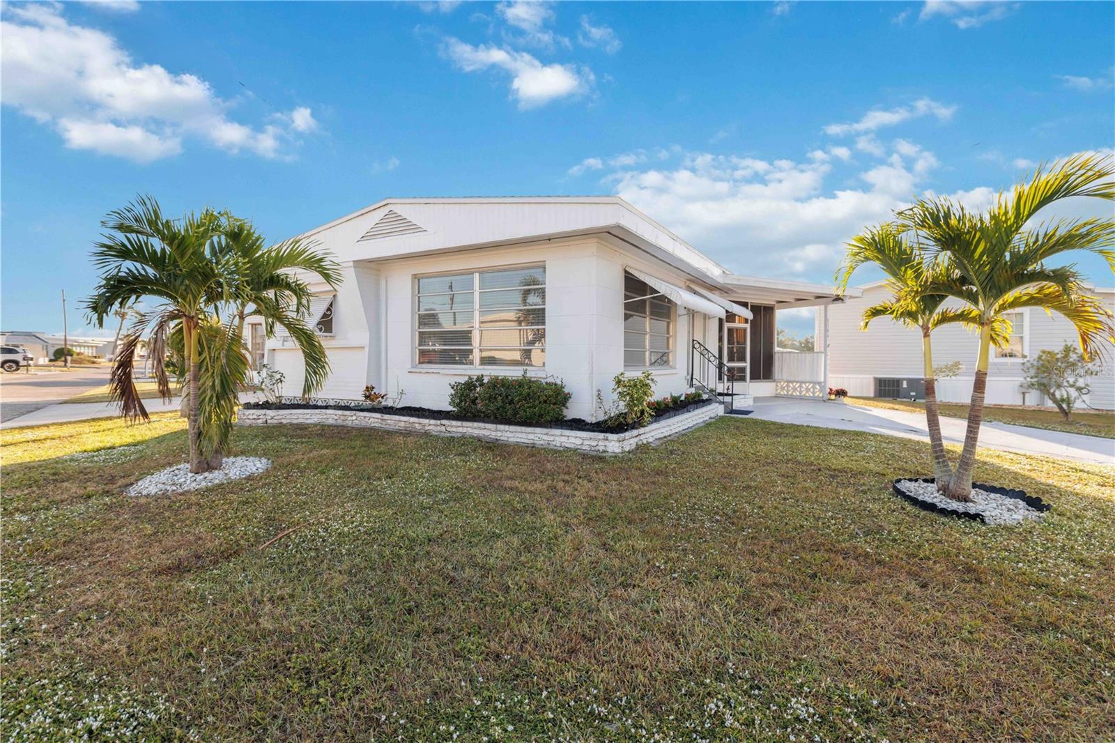 DE SOTO COMMUNITY UNIT ONE - Residential