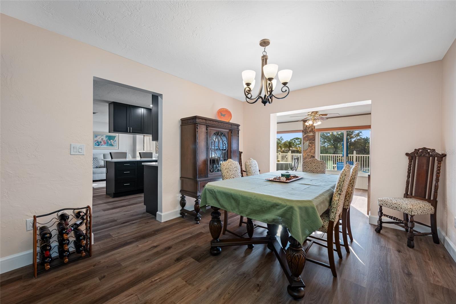 GARDEN MANOR SEC 3 - Residential