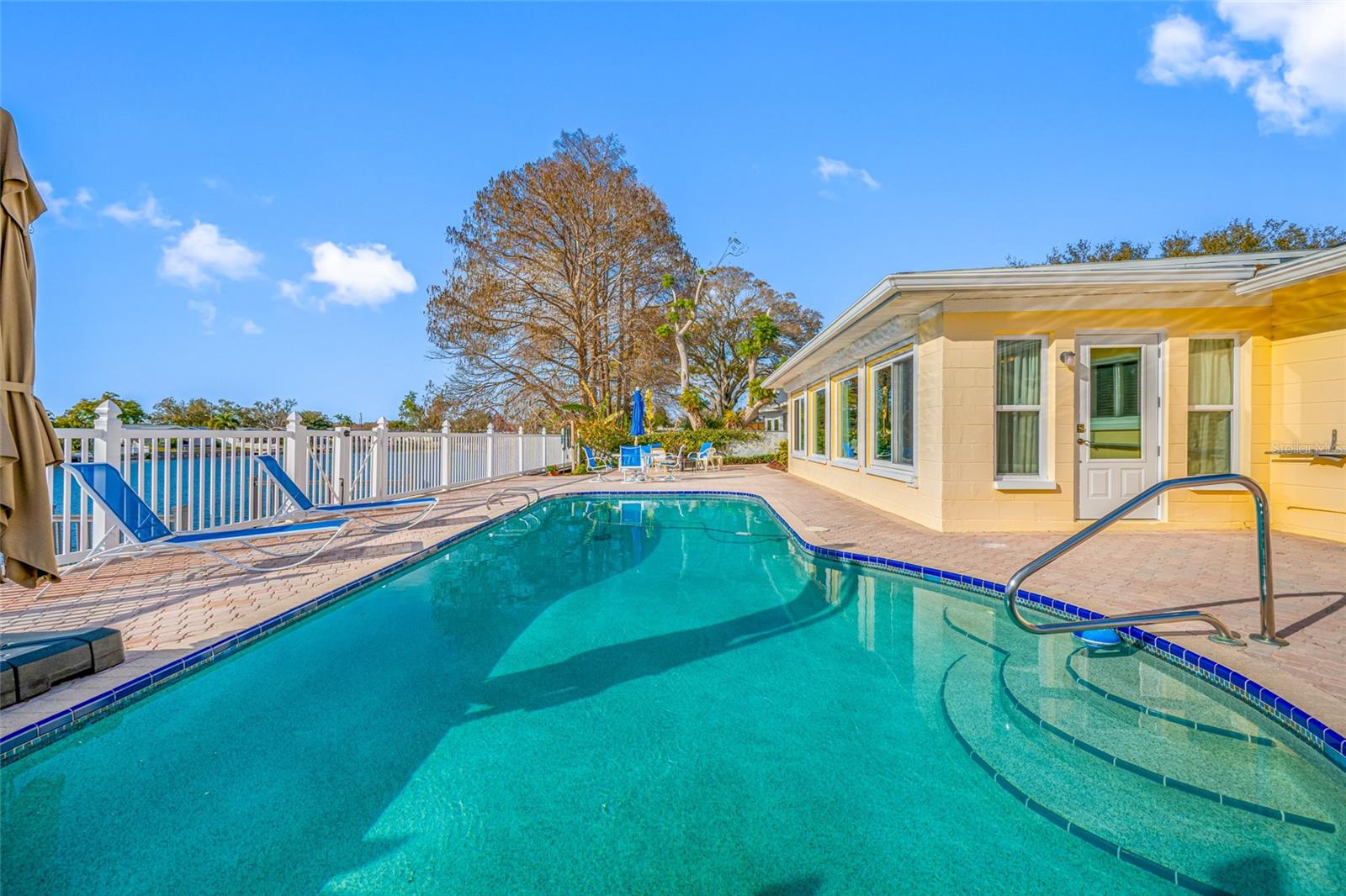 GARDEN MANOR SEC 3 - Residential